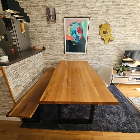 L'hippique - Parking - Vue Pyrenees - Balcon *