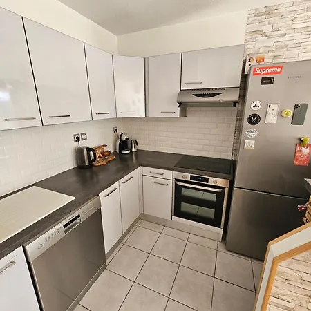 L'hippique - Parking - Vue Pyrenees - Balcon *