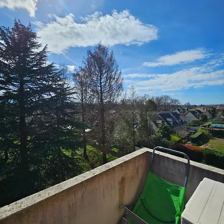 L'hippique - Parking - Vue Pyrenees - Balcon *